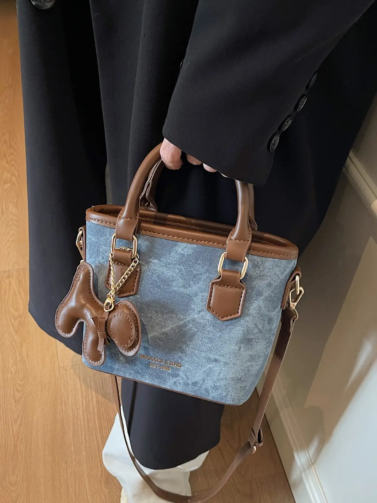 Women Retro Blue Canvas Crossbody Bag with Leather Strap - Image 7