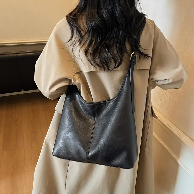Women Large Brown Leather Shoulder Bag 2025 - Image 7