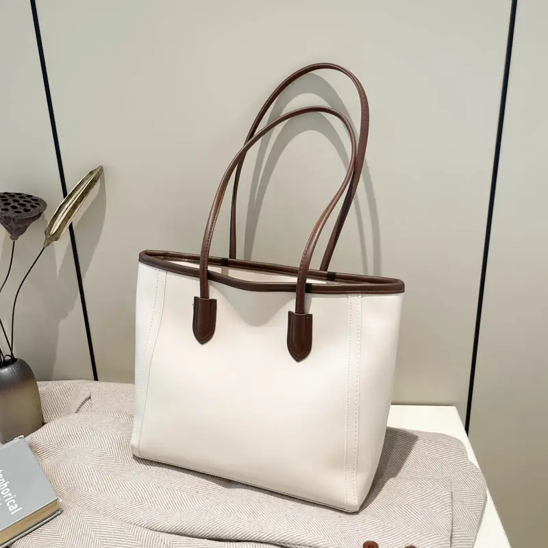 Brown Leather Tote Bag for Women Large Capacity Commuting — feature 15