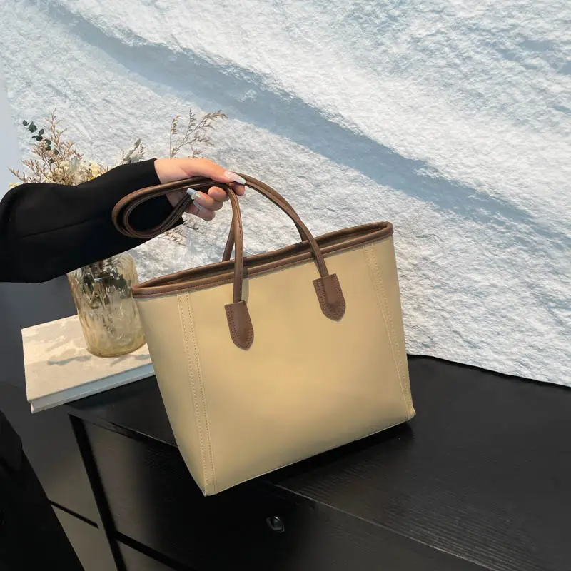 Brown Leather Tote Bag for Women Large Capacity Commuting - Image 2