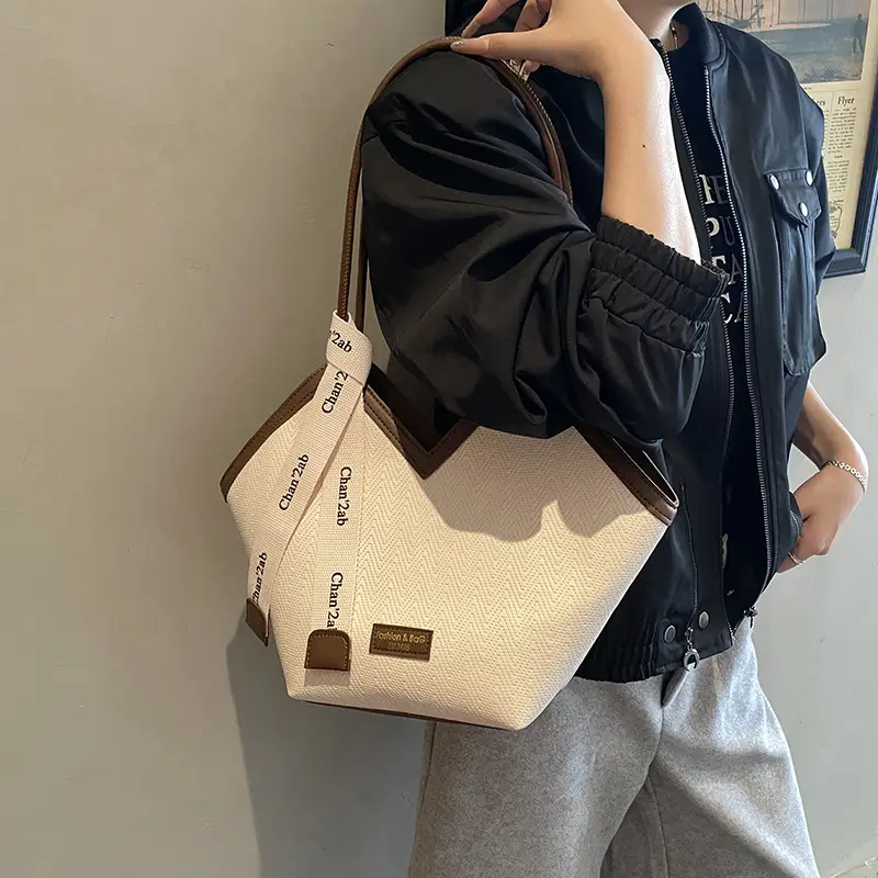 High-End Textured Shoulder Bag for Women Autumn Winter