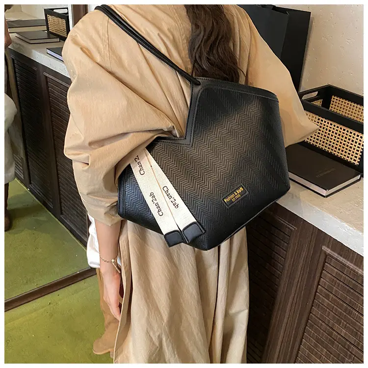 High-End Textured Shoulder Bag for Women Autumn Winter — feature 15