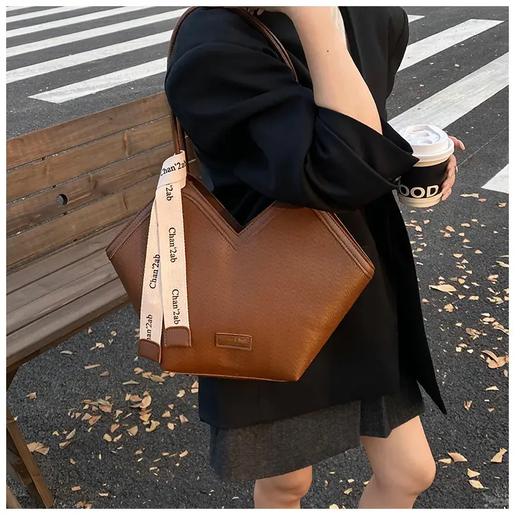 High-End Textured Shoulder Bag for Women Autumn Winter — feature 20