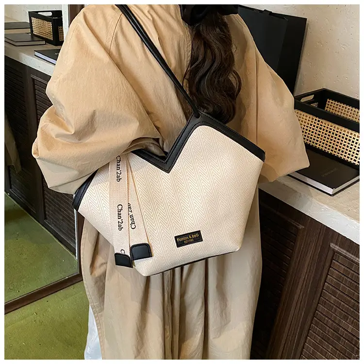 High-End Textured Shoulder Bag for Women Autumn Winter — feature 22