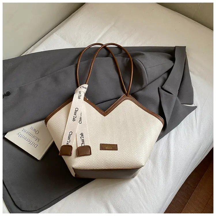 High-End Textured Shoulder Bag for Women Autumn Winter
