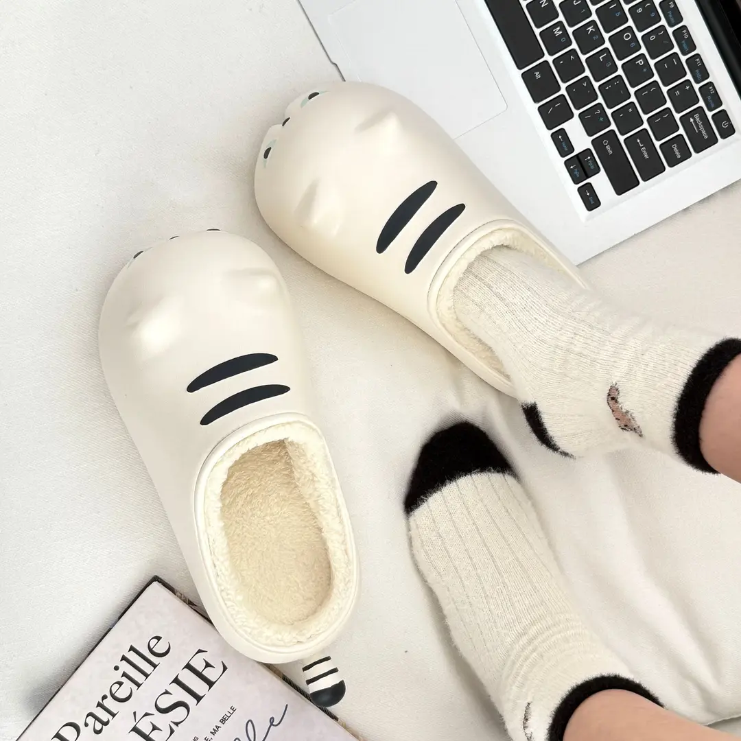 Cute Cartoon Soft-Soled Cat Cotton Slippers for Women to Wear Outside in Winter, Comfortable and Warm Cotton Shoes for Home, Non-Slip and Waterproof — feature 7