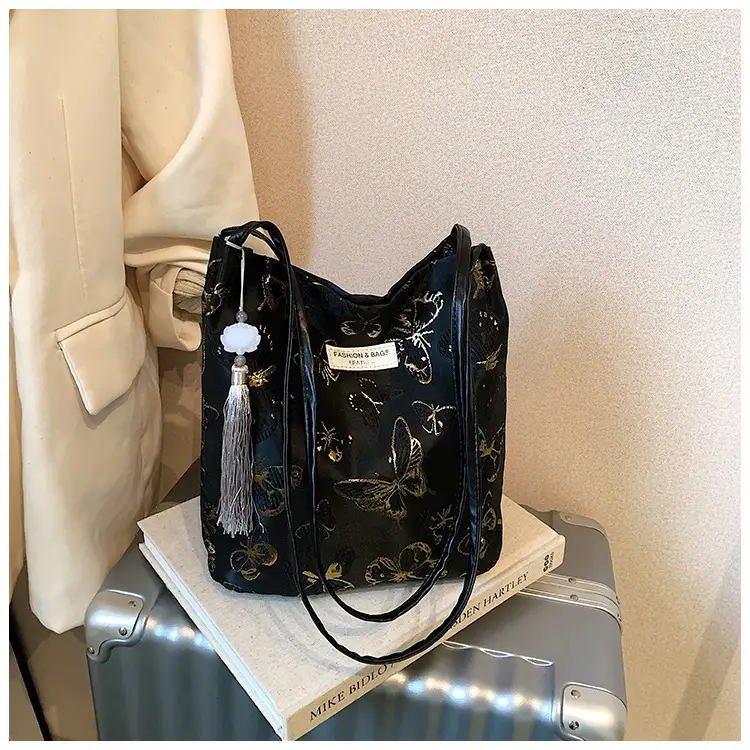 Women Embroidered Butterfly Shoulder Bag Large Capacity Summer Commute — feature 21