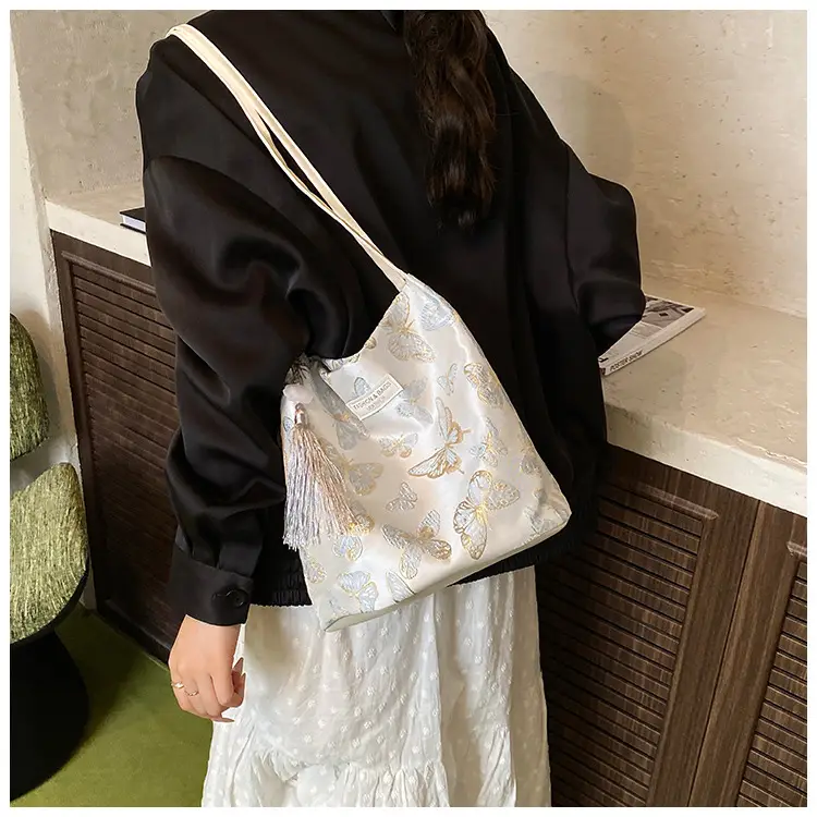 Women Embroidered Butterfly Shoulder Bag Large Capacity Summer Commute — feature 8