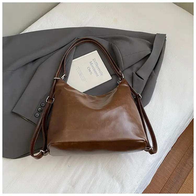 Women's Large Capacity Leather Tote Bag Brown Retro Style — feature 19
