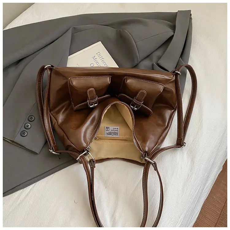 Women's Large Capacity Leather Tote Bag Brown Retro Style — feature 8