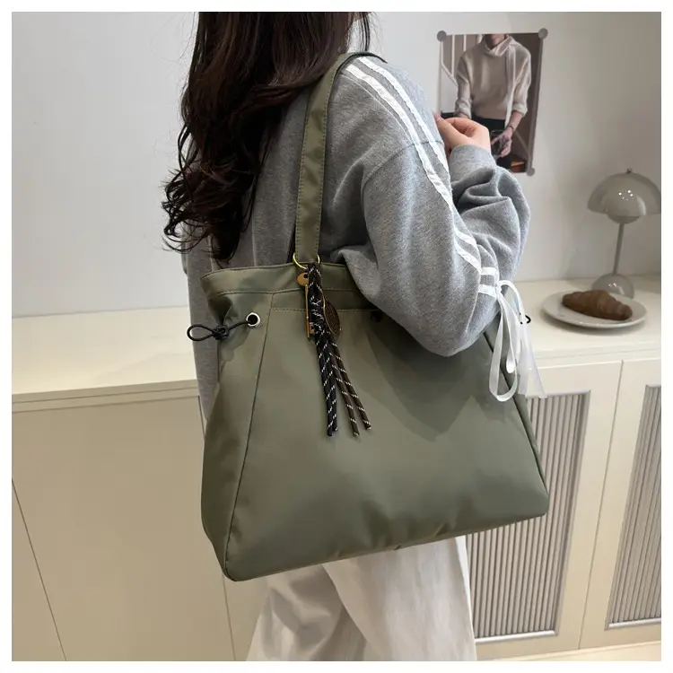 Brown Large Capacity Shoulder Bag for Women — feature 9