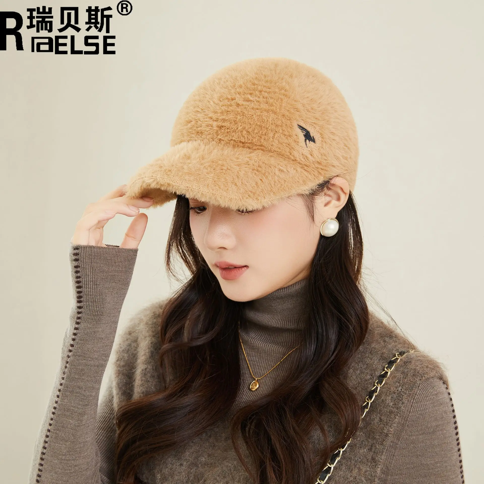 Women Plush Duckbill Cap Winter Warm Solid Color