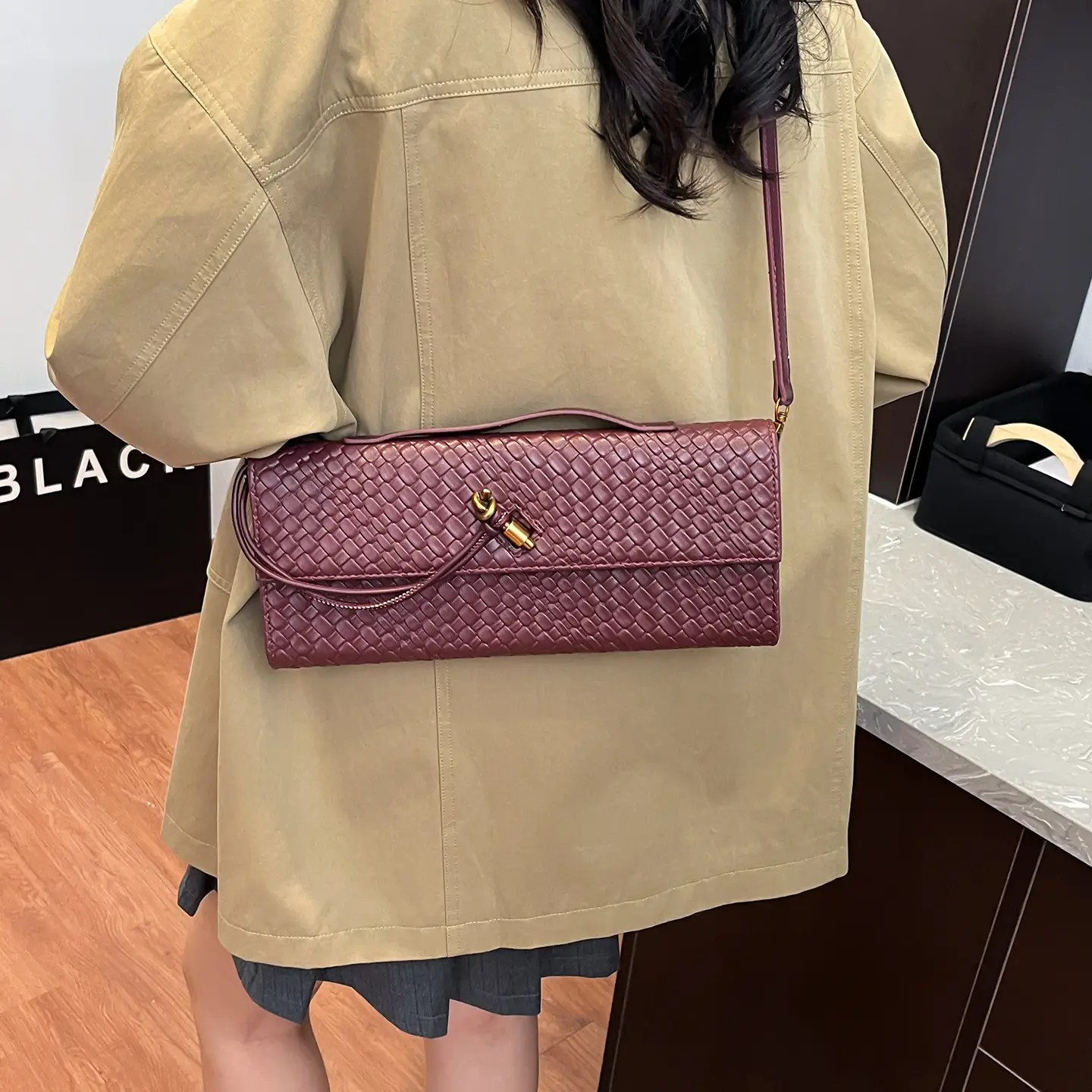 Gold Woven Crossbody Bag for Women - Image 6