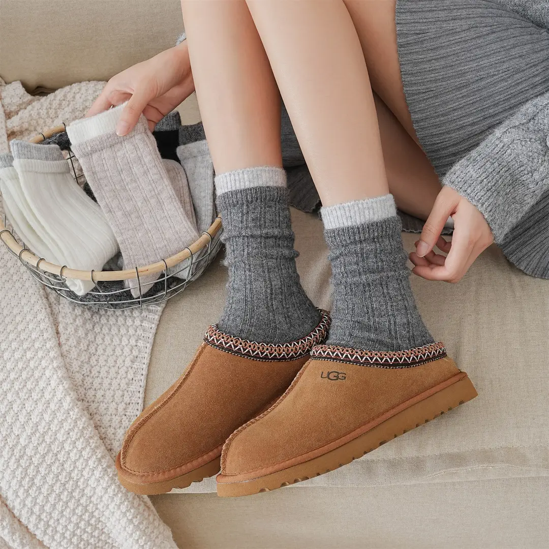 Thick Double-Layered Wool Socks for Women, Mid-Calf Length, Autumn and Winter Korean Style, Color-Blocking, High-End Gray, Thickened for Warmth, Slouch Socks for Winter — feature 17