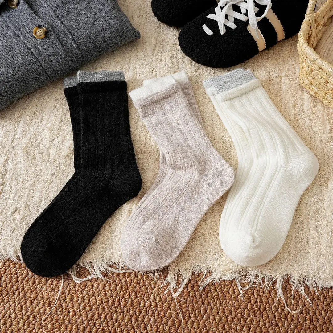 Thick Double-Layered Wool Socks for Women, Mid-Calf Length, Autumn and Winter Korean Style, Color-Blocking, High-End Gray, Thickened for Warmth, Slouch Socks for Winter — feature 4