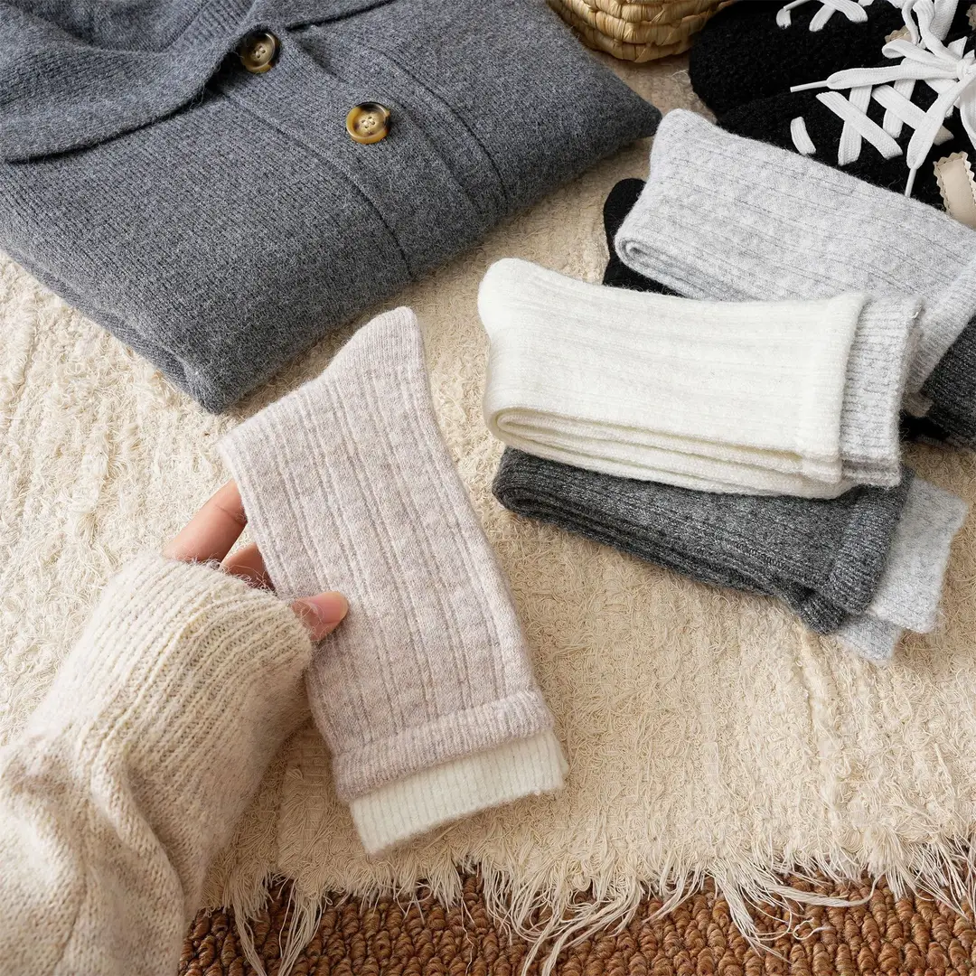 Thick Double-Layered Wool Socks for Women, Mid-Calf Length, Autumn and Winter Korean Style, Color-Blocking, High-End Gray, Thickened for Warmth, Slouch Socks for Winter — feature 5
