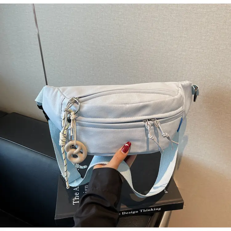 Black Canvas Crossbody Bag for Women 2026 — feature 16