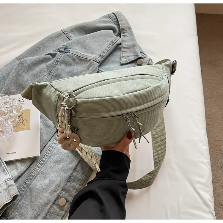 Black Canvas Crossbody Bag for Women 2026 — feature 29