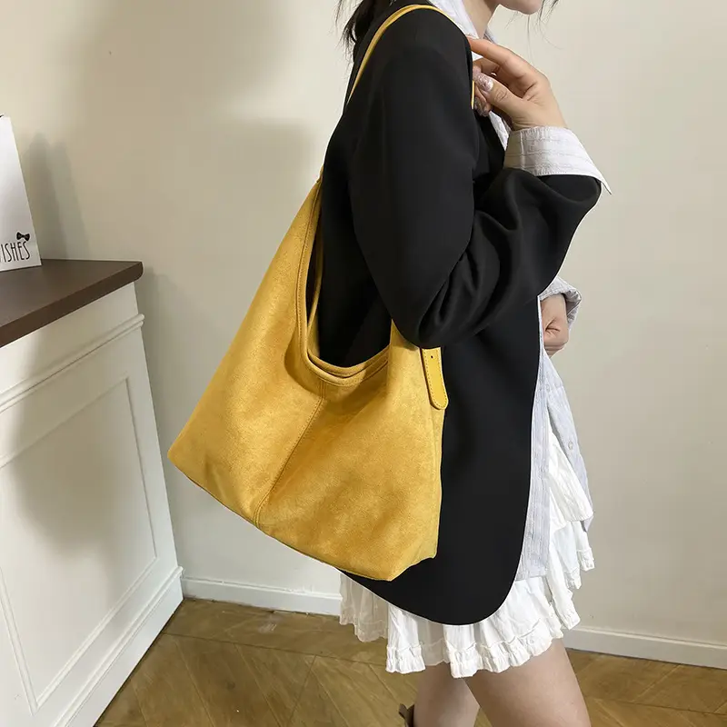 2025 Textured Brown Shoulder Bag Large Capacity - Image 11