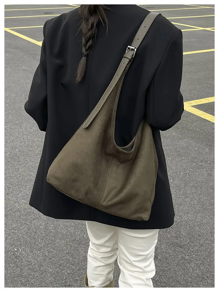 2025 Textured Brown Shoulder Bag Large Capacity — feature 15
