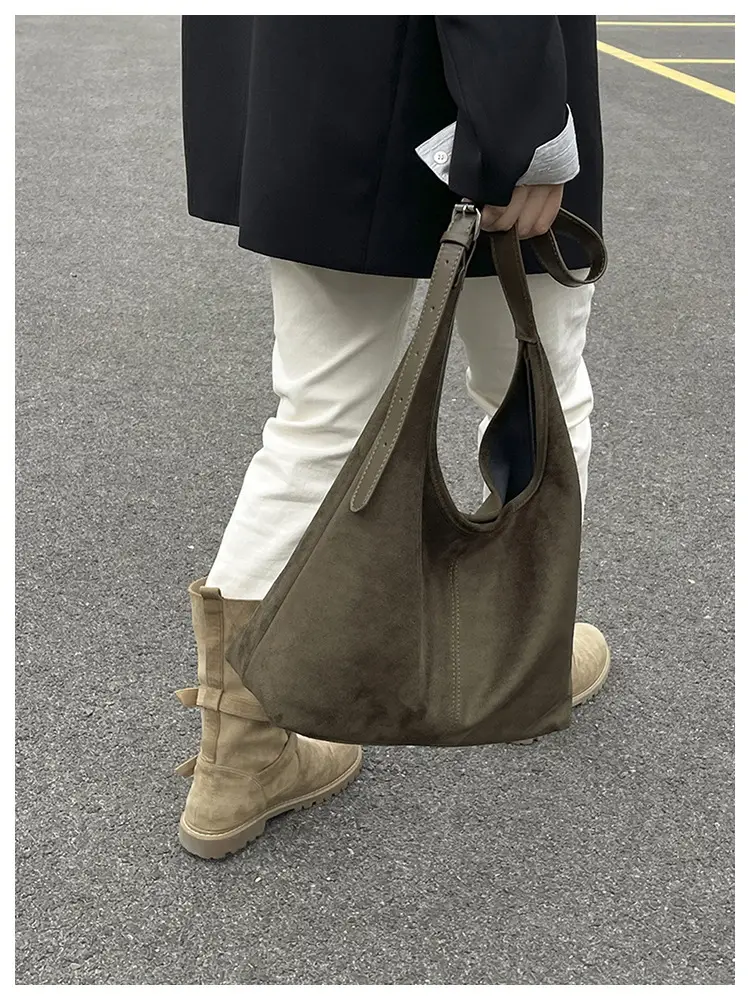 2025 Textured Brown Shoulder Bag Large Capacity — feature 16