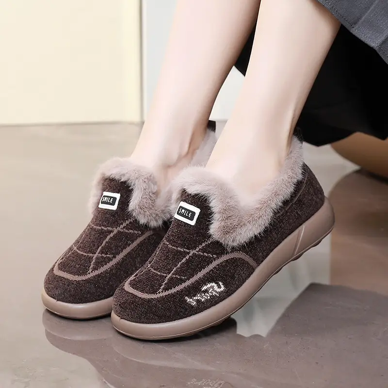 New Winter Women's Cotton Shoes, One-Piece Payment, Comfortable Shallow Mouth, Fleece-Lined, Thickened, Non-Slip, Wear-Resistant, Slip-On Soft-Soled Women's Shoes - Image 6