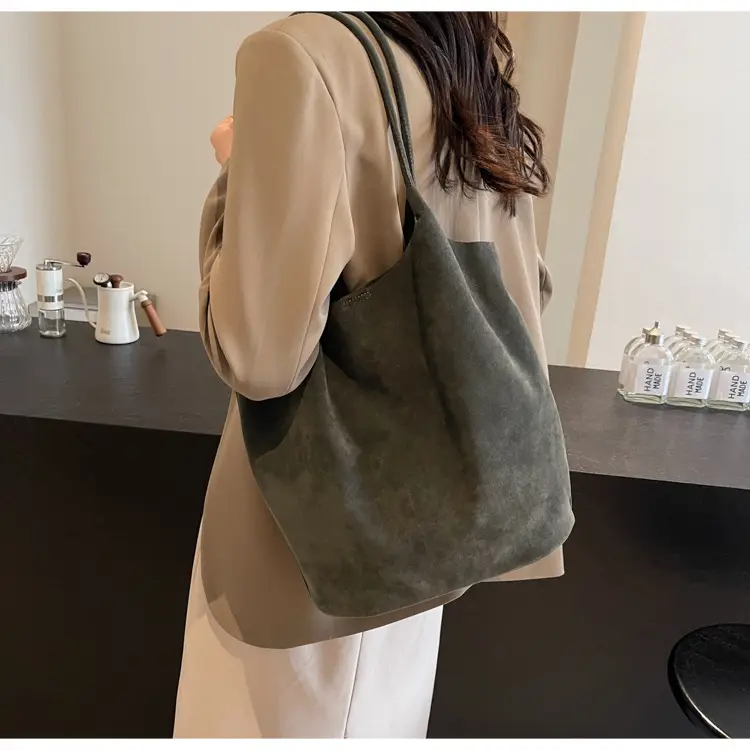 Women's Suede Shoulder Bag Large Capacity Brown — feature 14