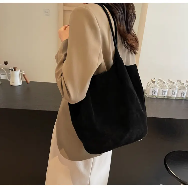 Women's Suede Shoulder Bag Large Capacity Brown — feature 17