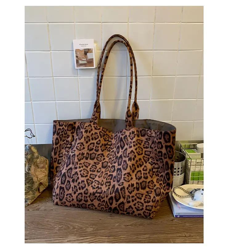 Leopard Print Large Capacity Women's Tote Bag — feature 12