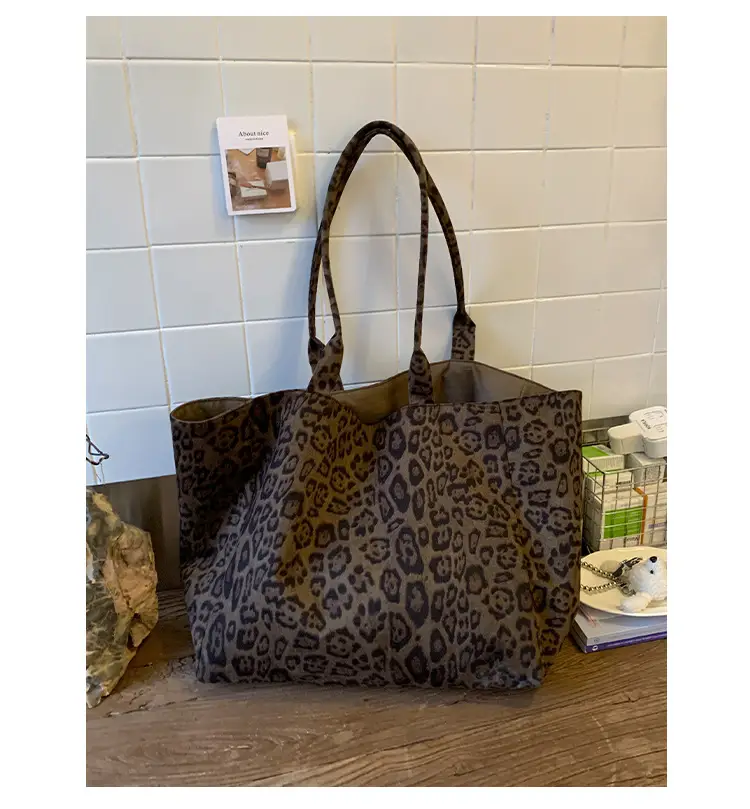 Leopard Print Large Capacity Women's Tote Bag — feature 13