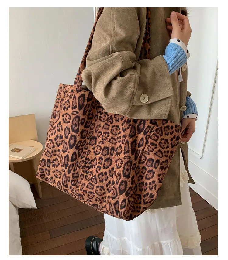 Leopard Print Large Capacity Women's Tote Bag — feature 9