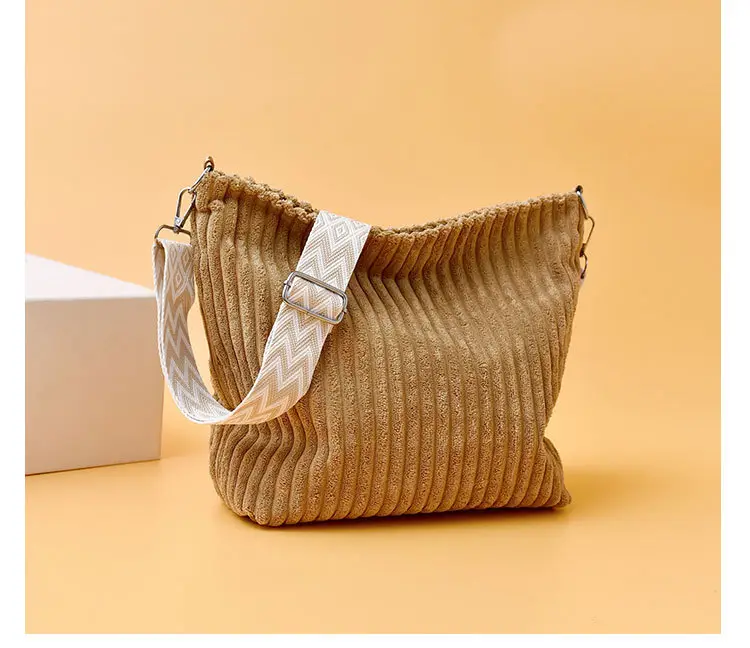 Korean Style Woolen Crossbody Bag Large Capacity — feature 16