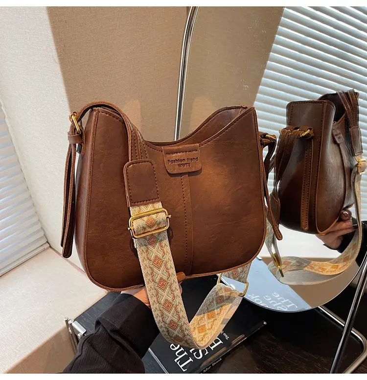 Brown Square Shoulder Bag for Women 2025 — feature 26