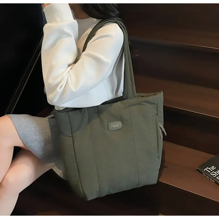 Cross-Border Korean Large Capacity Tote Bag Olive Green — feature 19