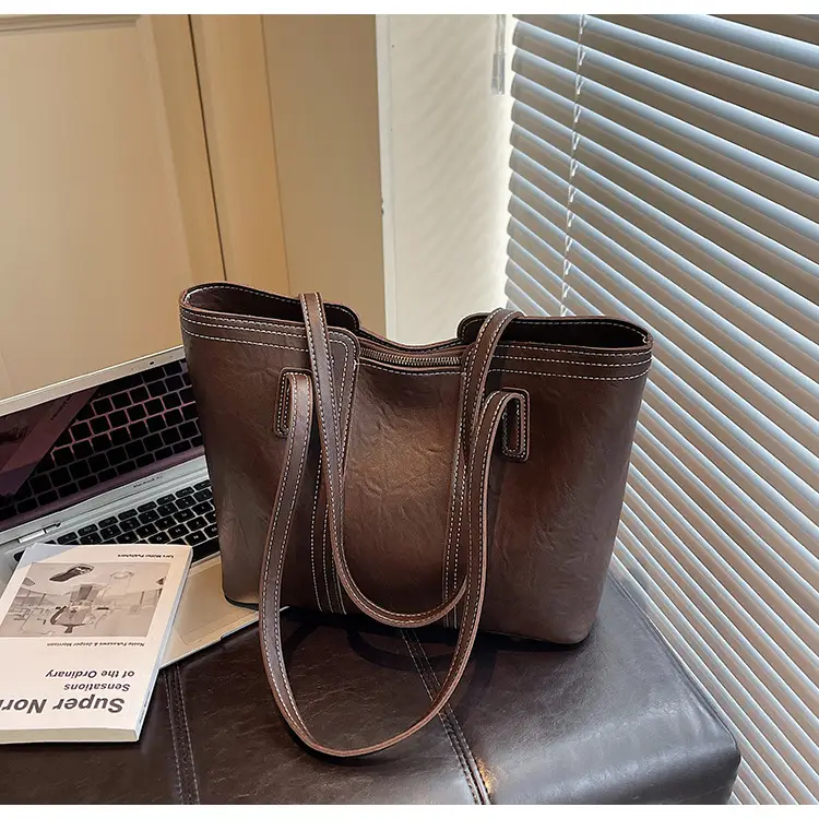 Large Capacity Leather Shoulder Bag for Women 2025 — feature 12
