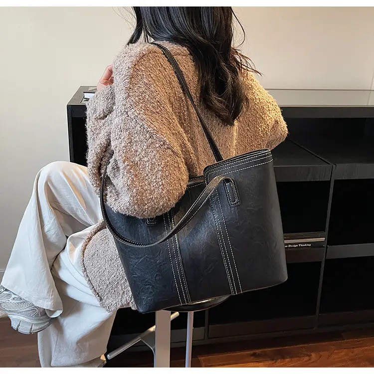 Large Capacity Leather Shoulder Bag for Women 2025 — feature 18