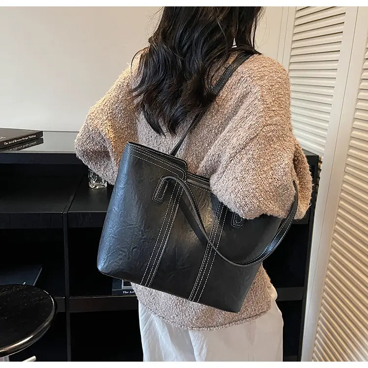 Large Capacity Leather Shoulder Bag for Women 2025 — feature 19