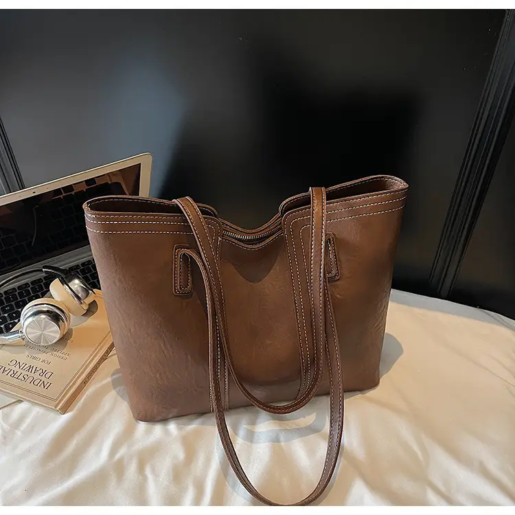 Large Capacity Leather Shoulder Bag for Women 2025 — feature 27