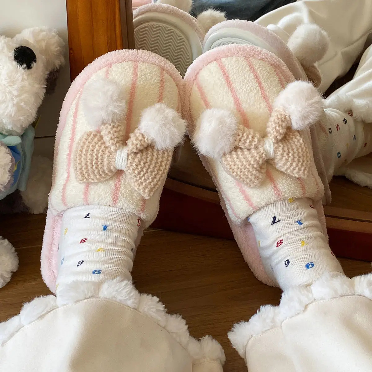 Winter Furry Slippers for Women Lightweight Cotton Slip-On — feature 25