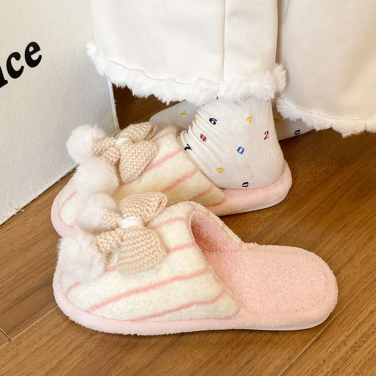 Winter Furry Slippers for Women Lightweight Cotton Slip-On — feature 33