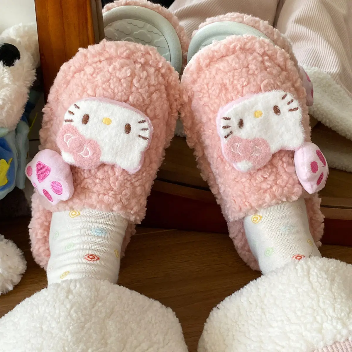 Cute Cat Paw Slippers for Women Warm Winter Comfort — feature 24