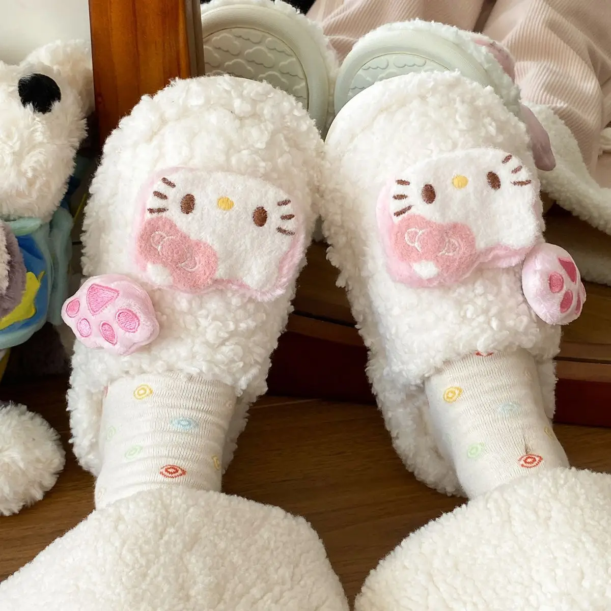 Cute Cat Paw Slippers for Women Warm Winter Comfort — feature 25