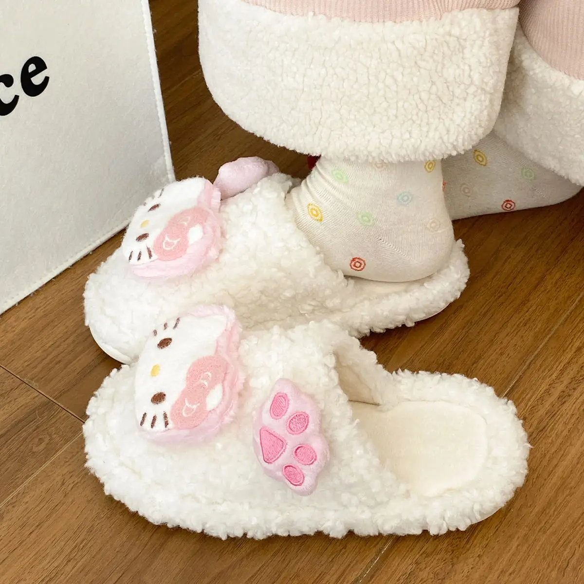Cute Cat Paw Slippers for Women Warm Winter Comfort — feature 31
