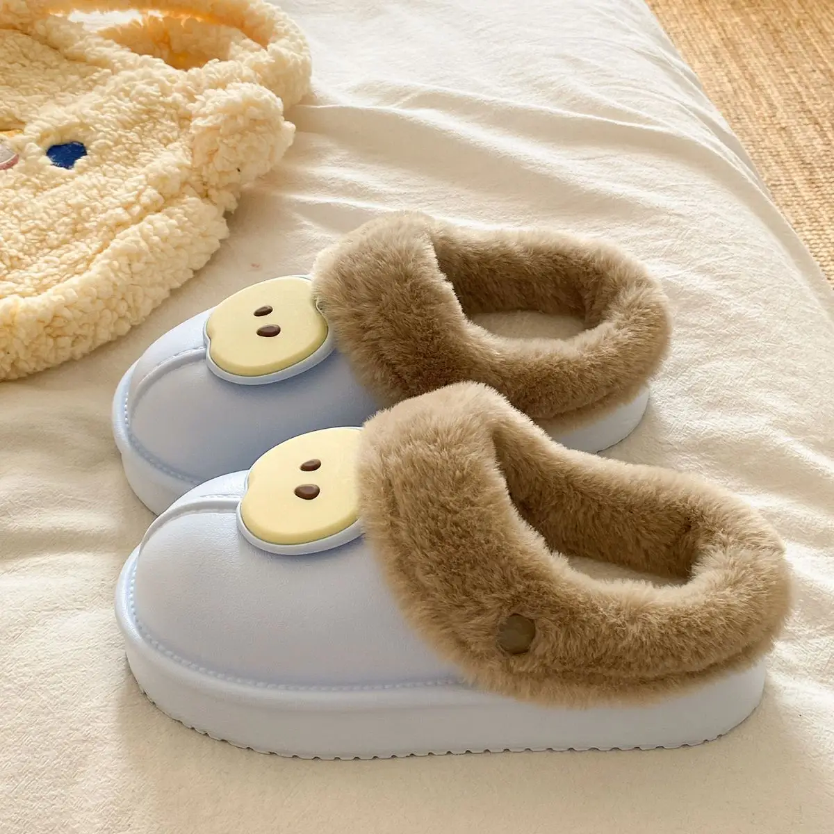 Warm Fleece Lined Women's Winter Slippers Black — feature 25