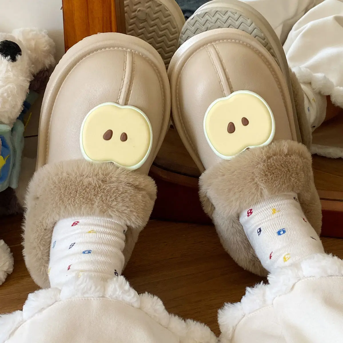 Warm Fleece Lined Women's Winter Slippers Black — feature 36