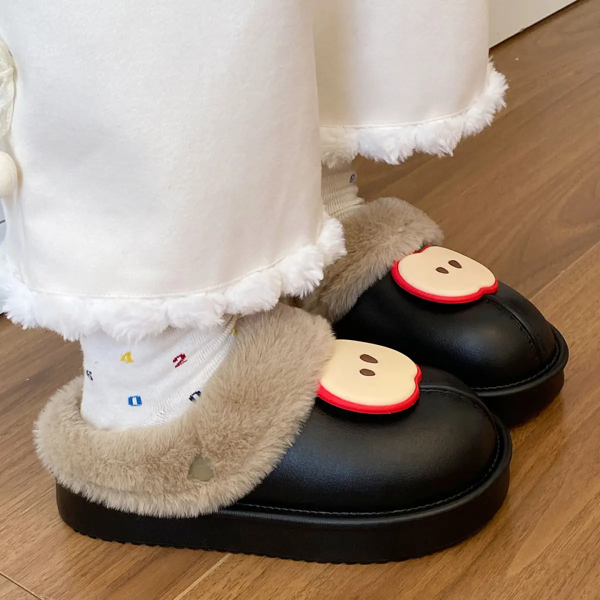 Warm Fleece Lined Women's Winter Slippers Black — feature 39