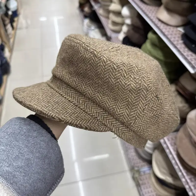 British Classic All-Wool Octagonal Hat for Women — feature 17