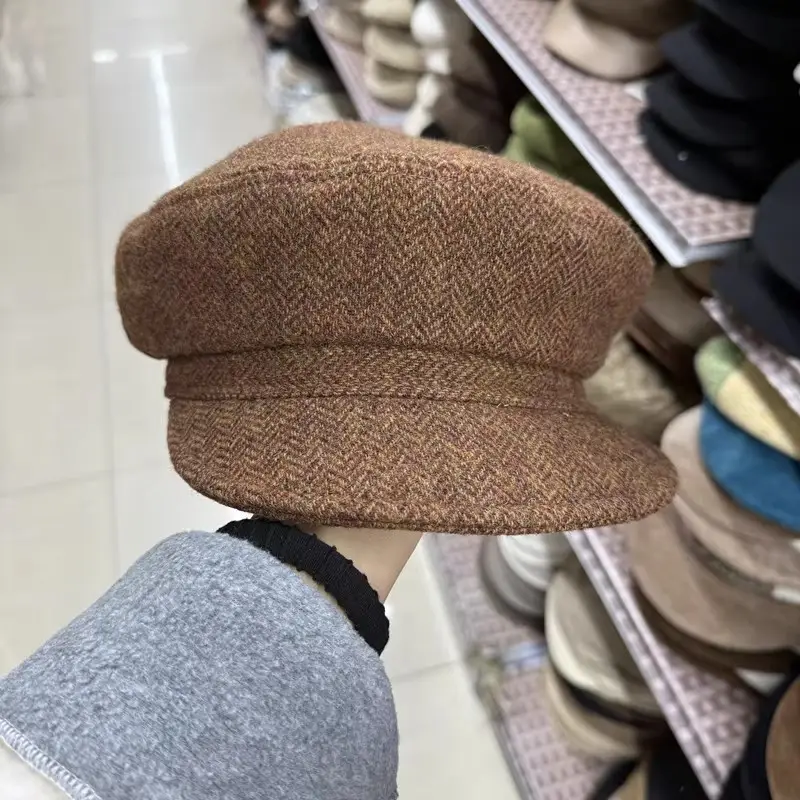 British Classic All-Wool Octagonal Hat for Women — feature 19