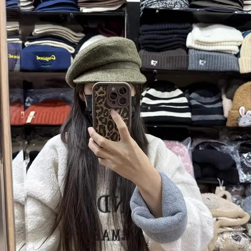 British Classic All-Wool Octagonal Hat for Women — feature 6