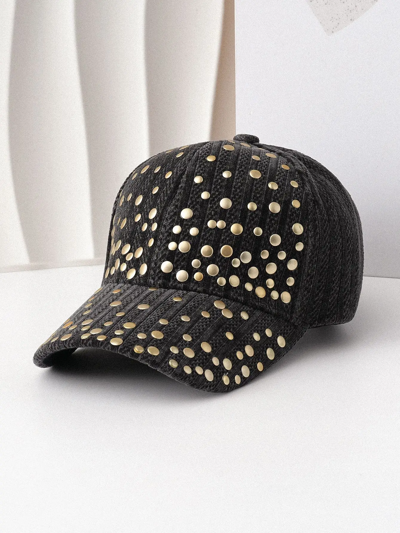 White Embroidered Baseball Cap Winter Outdoor Casual - Image 2